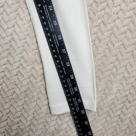 Nike Crop Top Long Sleeve White Shirt Women's L NWT MSRP $45 - Picture 9 of 10